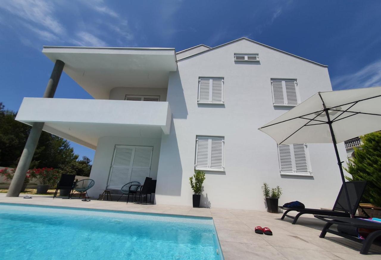 Appartamento Haus Dalmatia With Heated Pool Bibinje Esterno foto