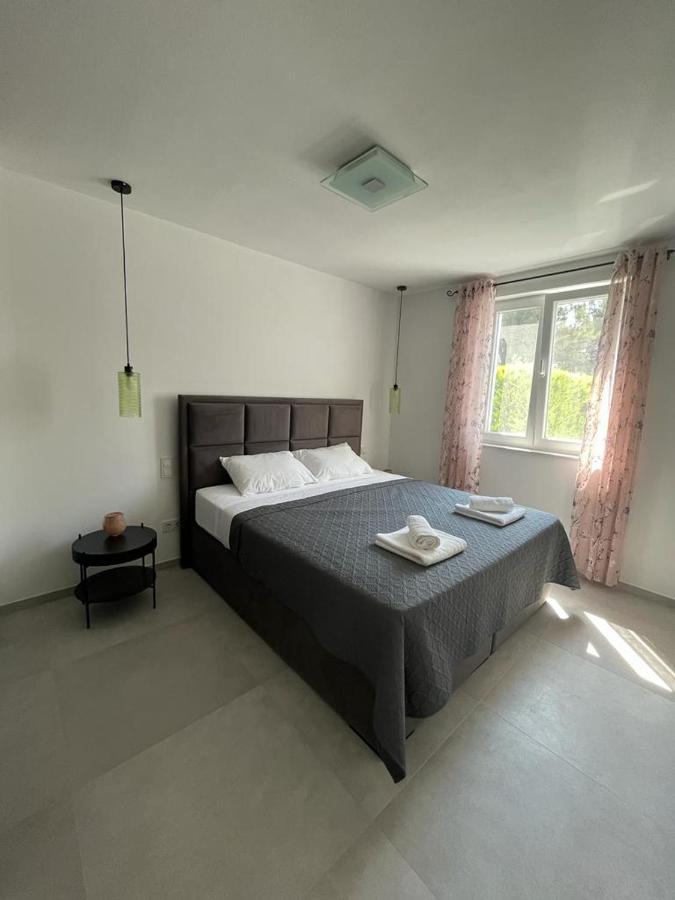 Appartamento Haus Dalmatia With Heated Pool Bibinje Esterno foto