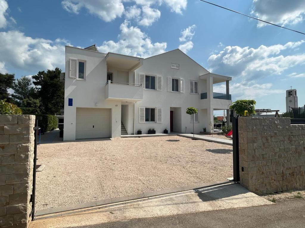 Appartamento Haus Dalmatia With Heated Pool Bibinje Esterno foto